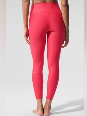 ALO Yoga 7/8 highwaist airlift legging candy red - small